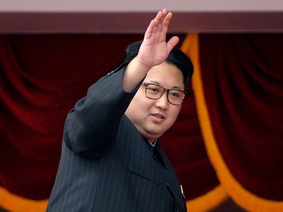 СМИ: у оперировавшего Ким Чен Ына врача дрожали руки