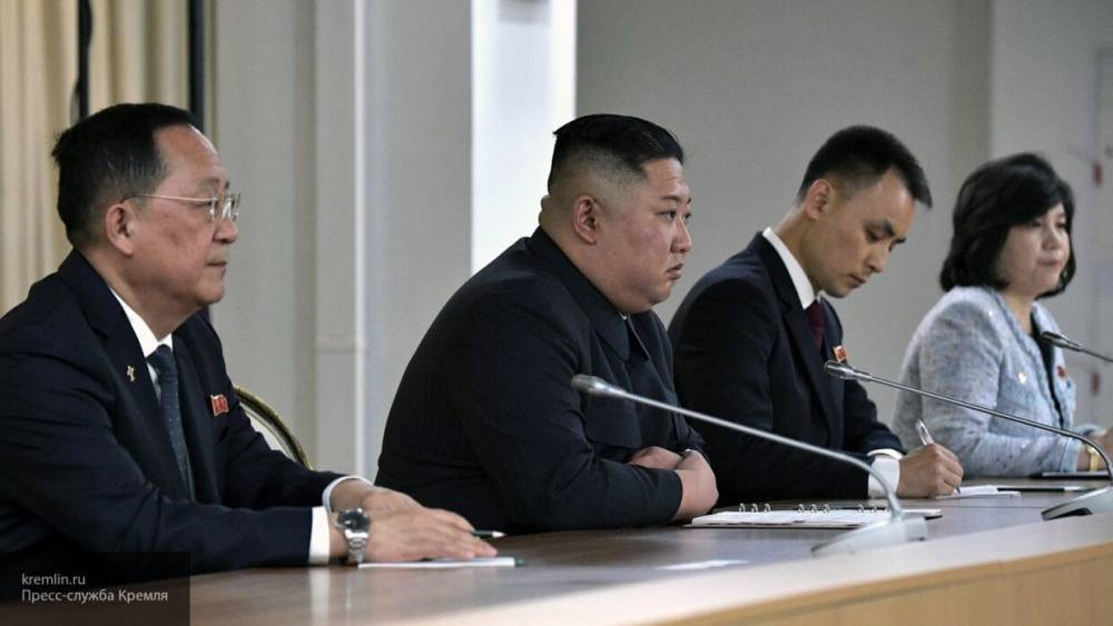 Ким Чен Ын - Корейский дипломат назвал информацию о смерти Ким Чен Ына злонамеренной - polit.info
