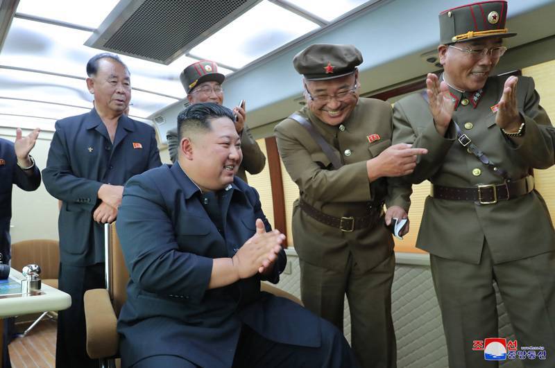 Активно работает: Пхеньян развеял слухи о смерти Ким Чен Ына