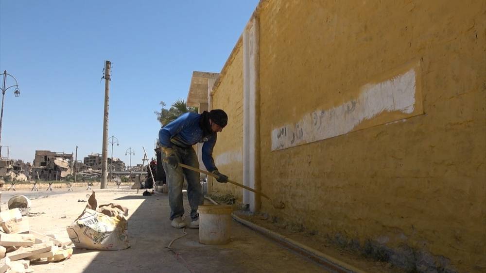 В Сирии восстанавливают разрушенные войной школы