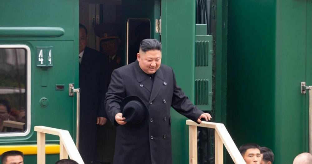 СМИ: Спутники зафиксировали спецпоезд Ким Чен Ына на морском курорте