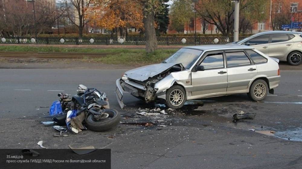 Мотоциклист разбился насмерть в лобовом столкновении с легковушкой в Воронежской области