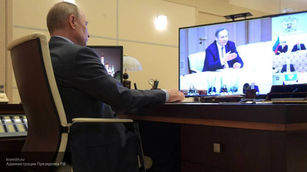 Песков заявил о специальном коммутаторе, которым пользуется Путин для связи