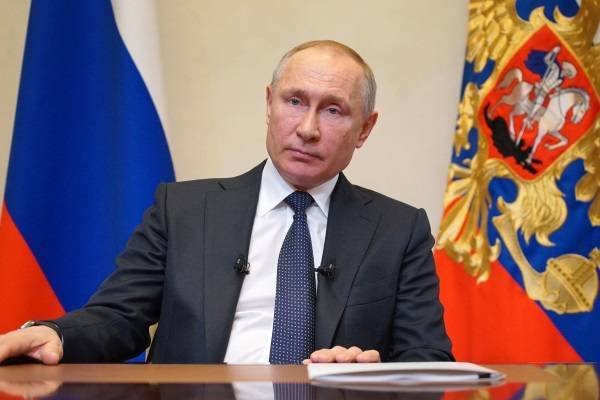 Песков назвал Путина будущим «экспертом в вирусологии»