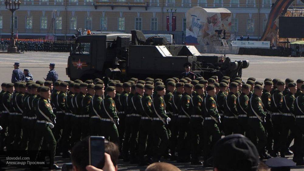 Военнослужащие ЗВО РФ после переноса парада Победы возвращены в части на самоизоляцию