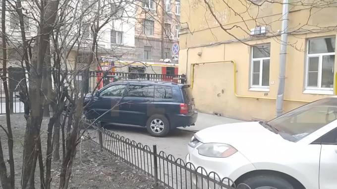 В одной из квартир на Моисеенко, 4 прорвало батарею. На место прибыли пожарные