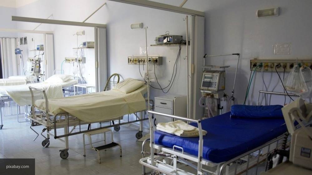 Коронавирусом в Мариинской больнице Петербурга заразились около 50 медработников