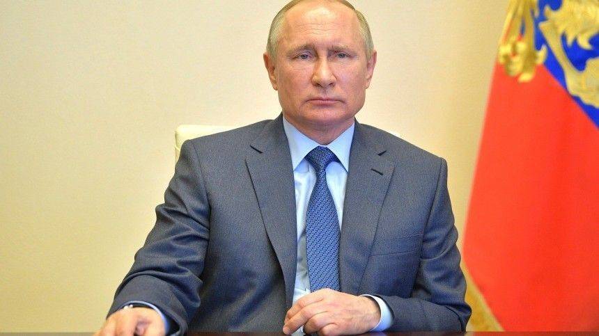 «Он скоро станет вирусологом» — Песков анонсировал выступление Путина по COVID-19