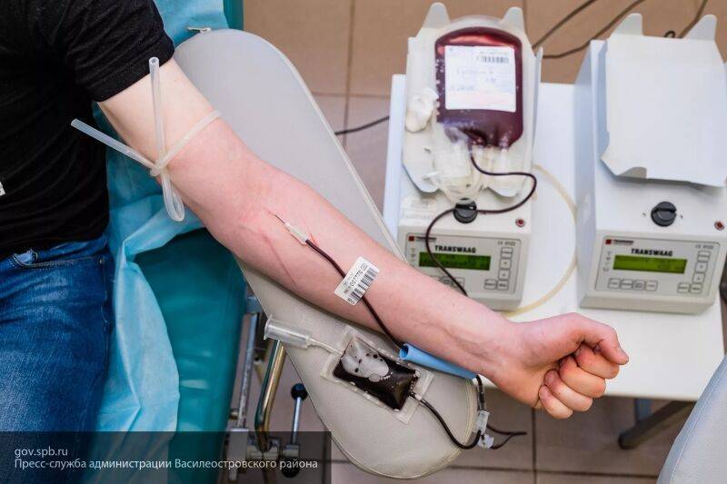 Вишневский: плазму крови будут использовать для лечения зараженных COVID-19 в Петербурге