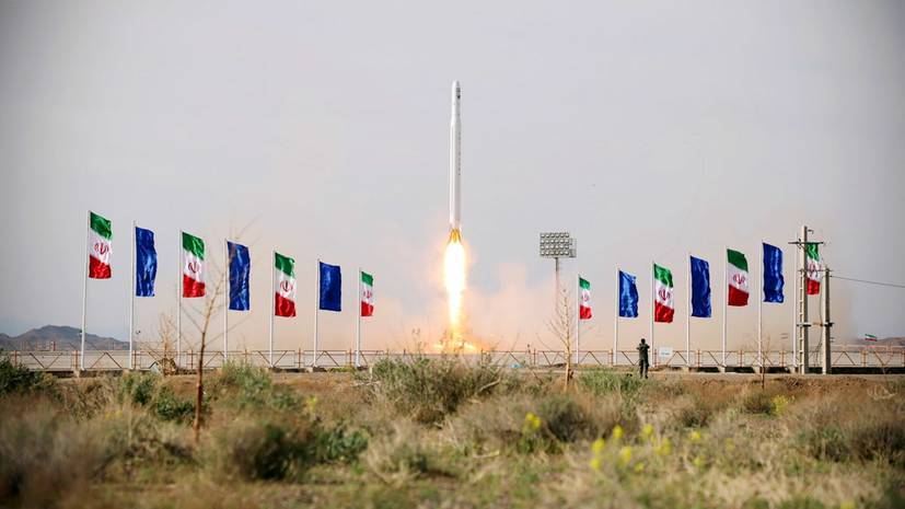 «Вашингтон пользуется ситуацией»: как в США отреагировали на запуск Ираном первого военного спутника