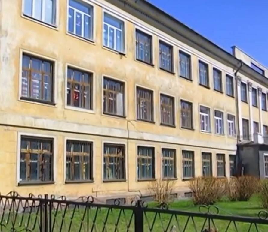 Сергей Кузнецов рассказал о ремонте старейшей школы Новокузнецка