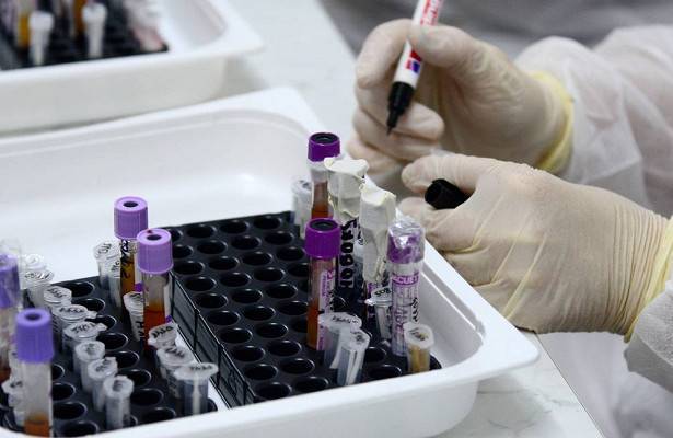 Британия приостановила медицинские исследования ради изучения коронавируса