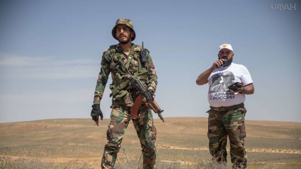 Как бойцы «Лива аль-Кудс» борются с остатками боевиков ИГИЛ* — видео ФАН