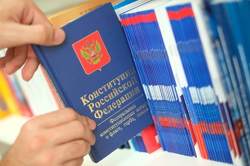 Россияне назвали пункт о доступной медпомощи главной поправкой к Конституции