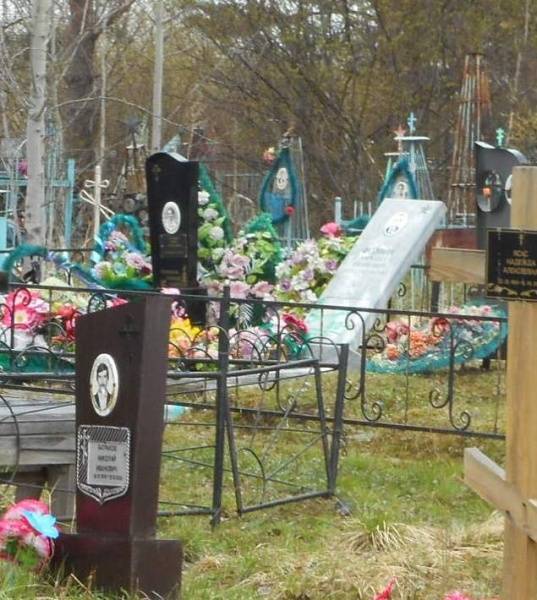 Глава Екатеринбурга призвал горожан воздержаться от посещения кладбищ до завершения режима самоизоляции