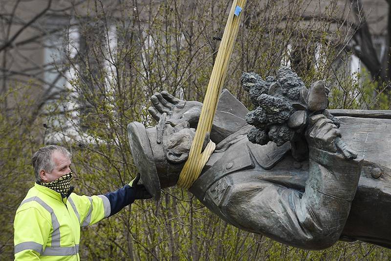 Прага согласилась на переговоры с Москвой о передаче памятника Коневу