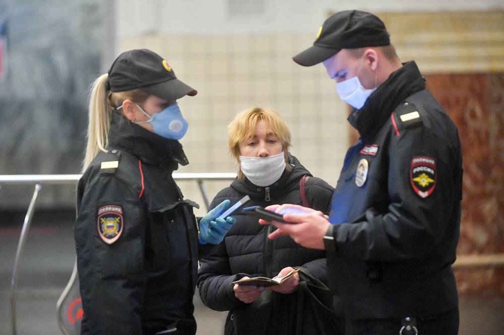 Более тысячи рейдов по проверке пропусков провели в общественном транспорте Москвы