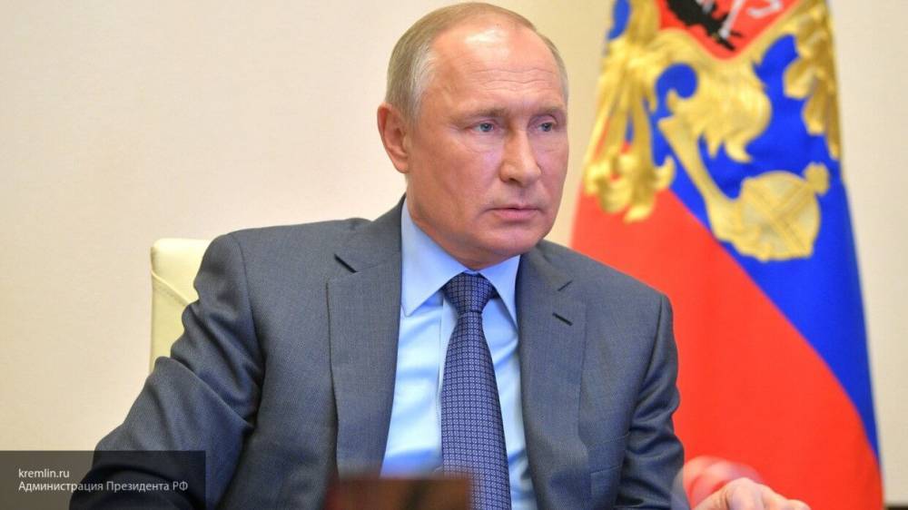 Путин потребовал ускорить ремонт дорог в регионах