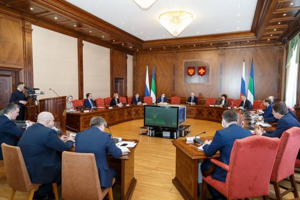 Владимир Уйба провел установочное совещание с членами правительства Коми