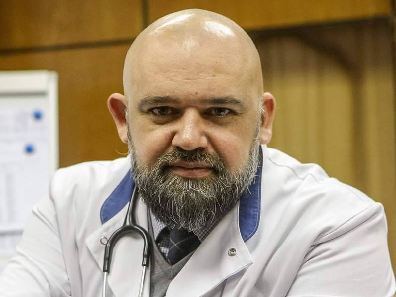 Главврач больницы в Коммунарке отреагировал на слухи об увольнении медиков