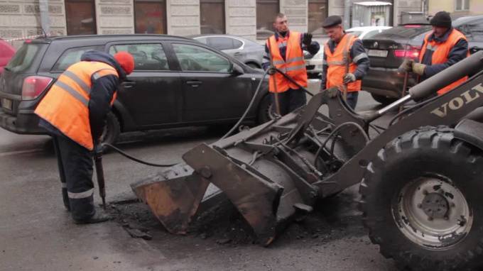 Петербургские дорожные подрядчики попросили поддержки у КРТИ