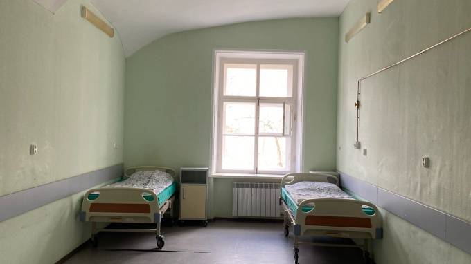 Больница им. Семашко в Петербурге подготовила 72 палаты для больных коронавирусом