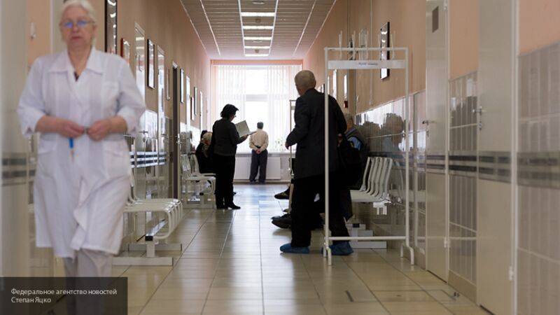 В Мариинской больнице уточнили число заразившихся COVID-19 сотрудников