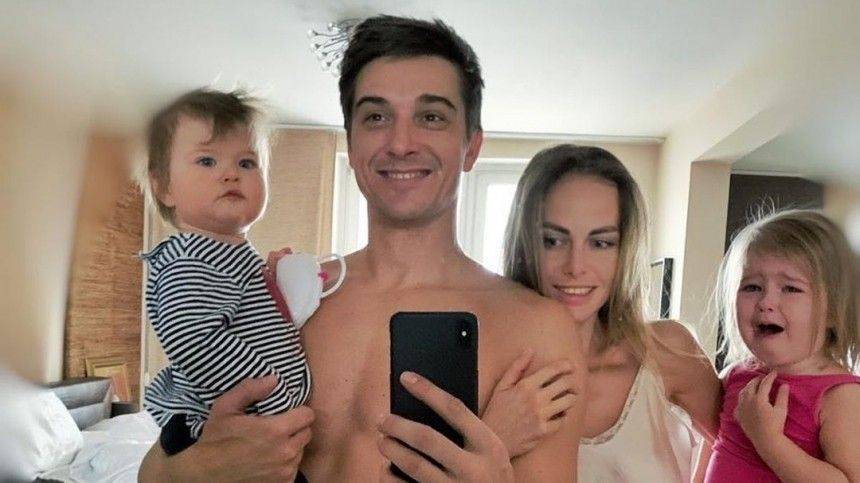 «Золото, а не папочка»: нежный снимок Бондаренко с семьей восхитил пользователей