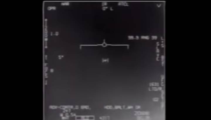 Видеозаписи полета НЛО официально опубликованы Пентагоном