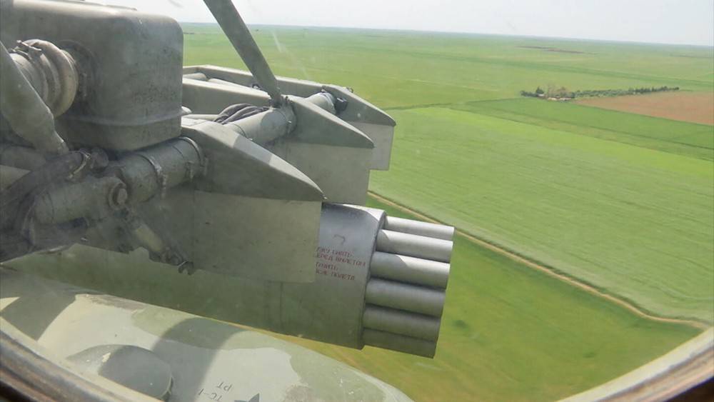 Российские вертолеты провели патрулирование в сирийской провинции Хасеке