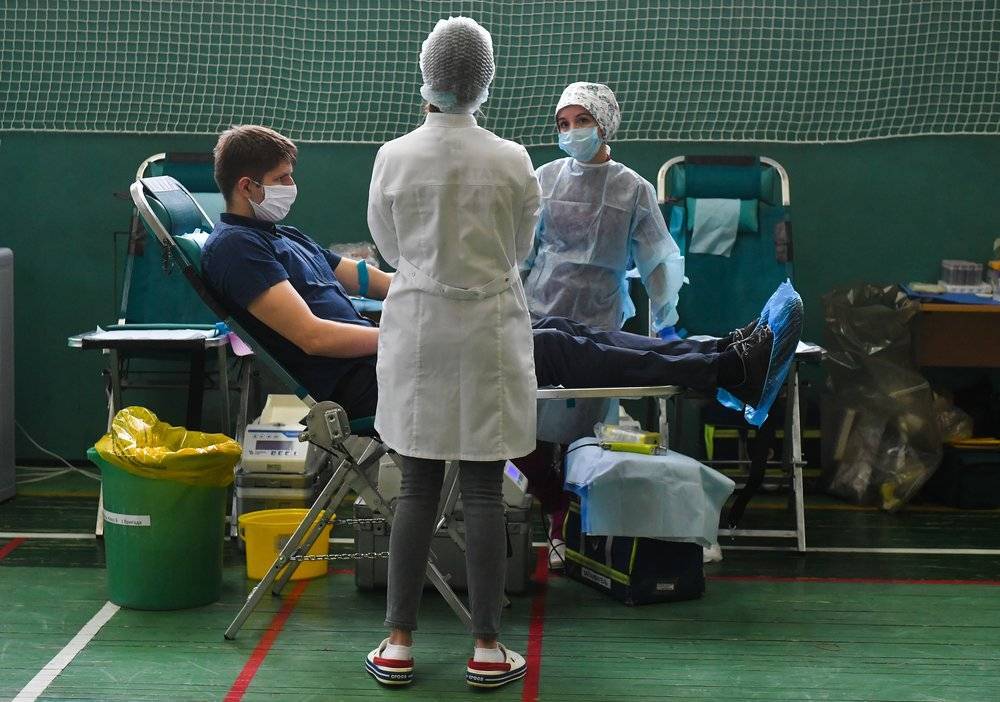 Донорами плазмы для больных коронавирусом в Москве стали 130 человек