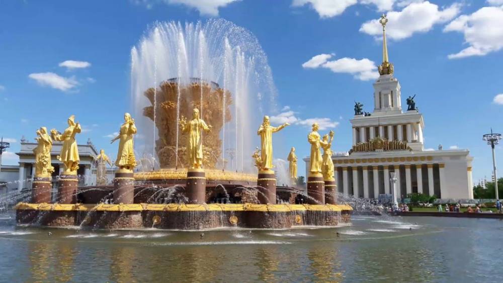 ВДНХ приглашает москвичей на виртуальную прогулку