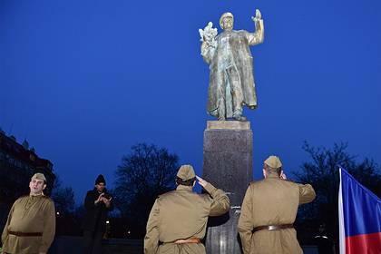 СКР объяснил возбуждение дела после сноса памятника маршалу Коневу в Чехии