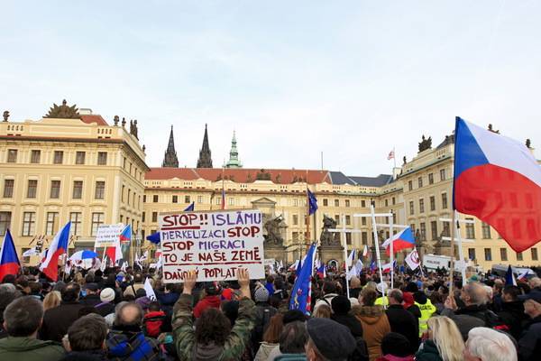 Чехи выступают за сокращение срока пребывания в стране иностранцев