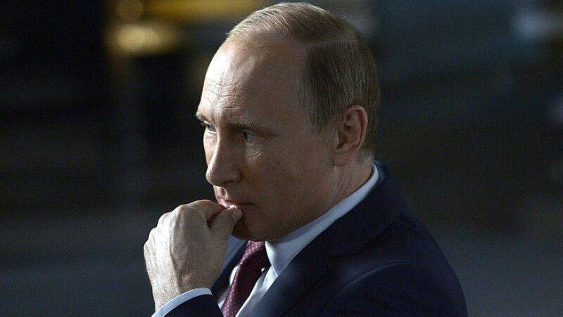Песков анонсировал начало совещания Путина с губернаторами в 15 часов