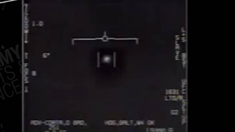НЛО, но не инопланетяне: эксперт объяснил объекты на видеозаписях Пентагона