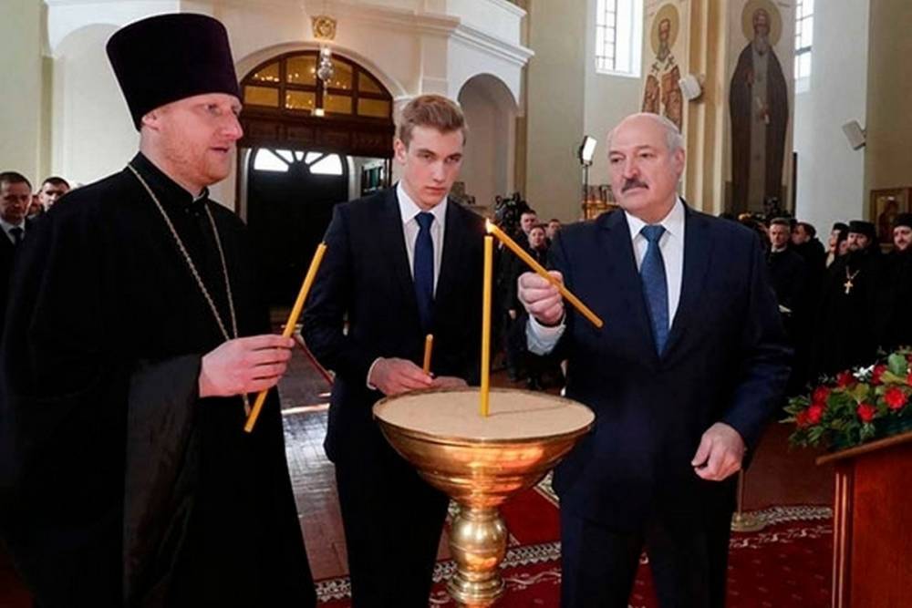 СМИ: в храме, который посещал Лукашенко с сыном, обнаружили коронавирус