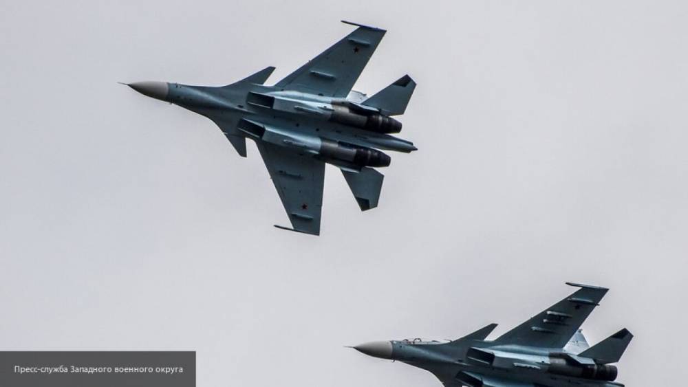 Военная авиация РФ пролетит 9 мая над Петербургом и еще 11 городами