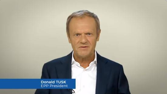 Дональд Туск призвал бойкотировать выборы президента Польши