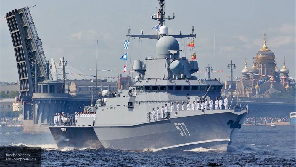 Четыре боевых корабля пройдут по Неве в День Победы