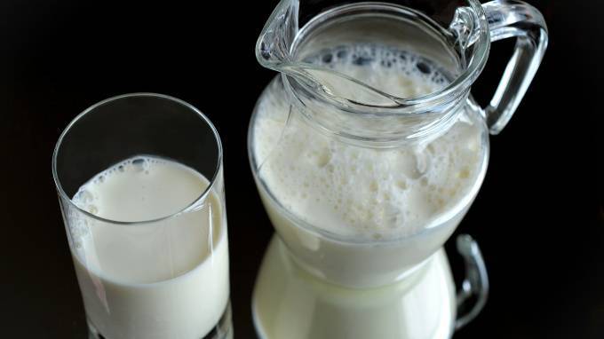 Эксперты рассказали, где в Петербурге торгуют некачественным молоком