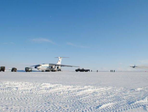 На Крайнем Севере начал действовать аэродром ВКС России
