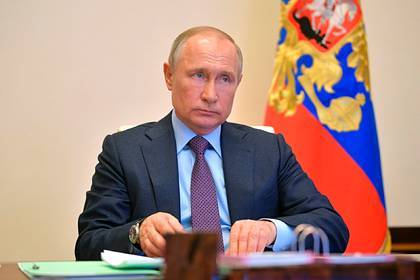 Путин призвал работать на опережение в борьбе с коронавирусом
