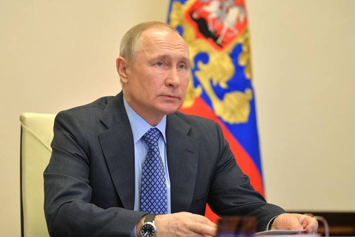 Путин продлил до 11 мая режим самоизоляции в России