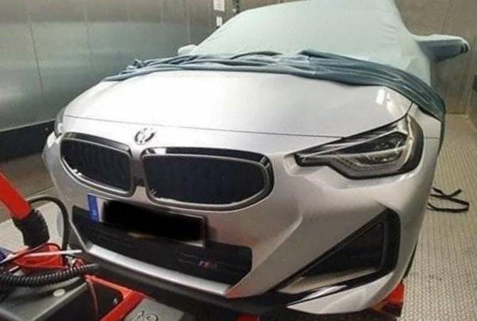 В интернете появились фотографии нового BMW 2-Series