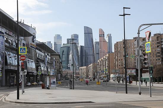 В Москве и Подмосковье нужно продолжать строгий режим самоизоляции, считает мэр столицы