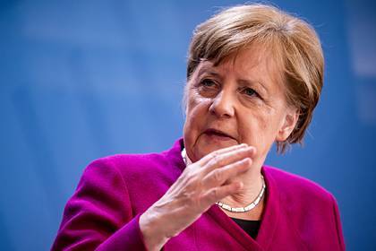 Меркель посетовала на антироссийские санкции во время коронавируса