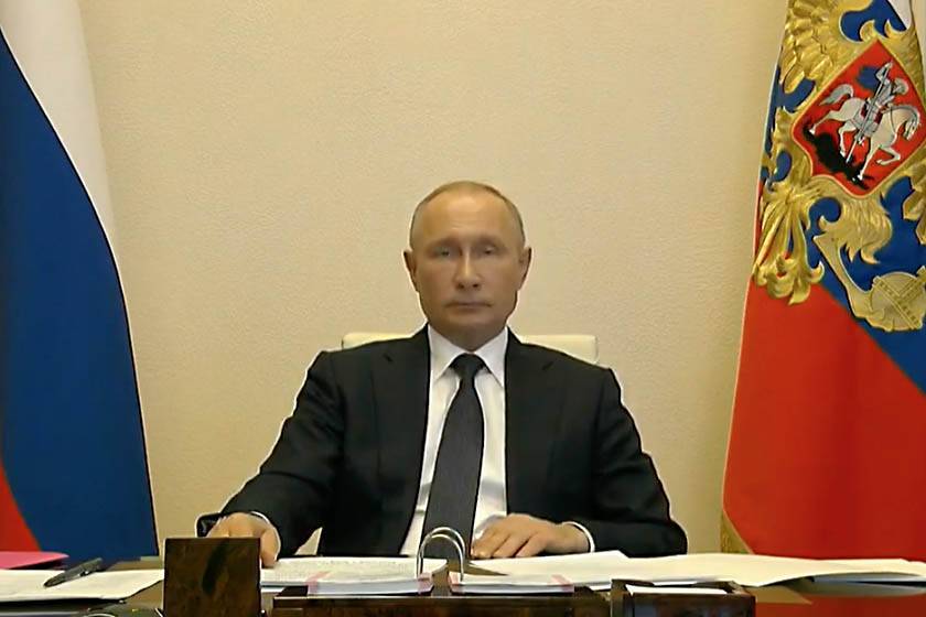 Снятие ограничений и новые меры поддержки: о чем заявил Путин в «большом выступлении»