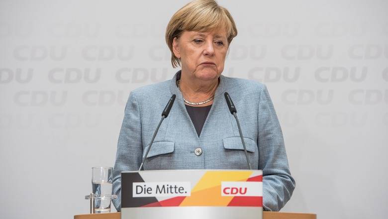 Меркель оценила возможность снять санкции с России после коронавируса