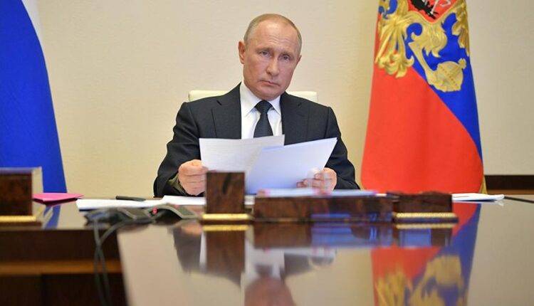 Путин назвал предстоящие майские дни решающими в борьбе с COVID-19